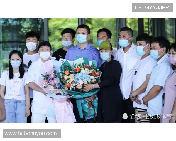 沈阳足球明星重返故乡引发球迷热烈追捧与期待